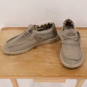 Hey Dude Wally Sox Beige Loafers Mens Size 7 Slip On Shoes Stretch Comfort